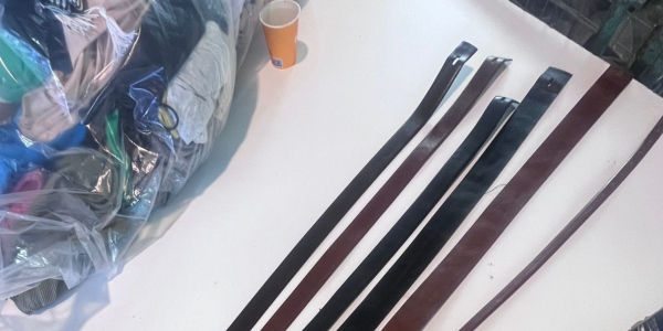 为 ZARA 生产的皮带。